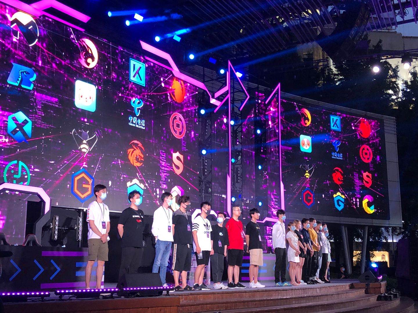 带来惊人的 带来惊人的